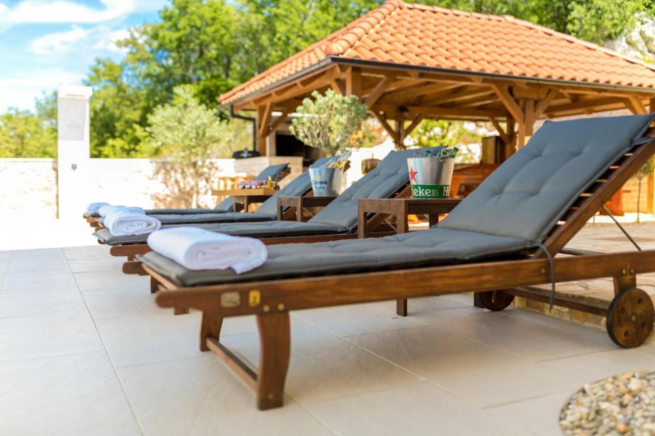 Luxury Villa Allen With Pool Klimno Exteriör bild