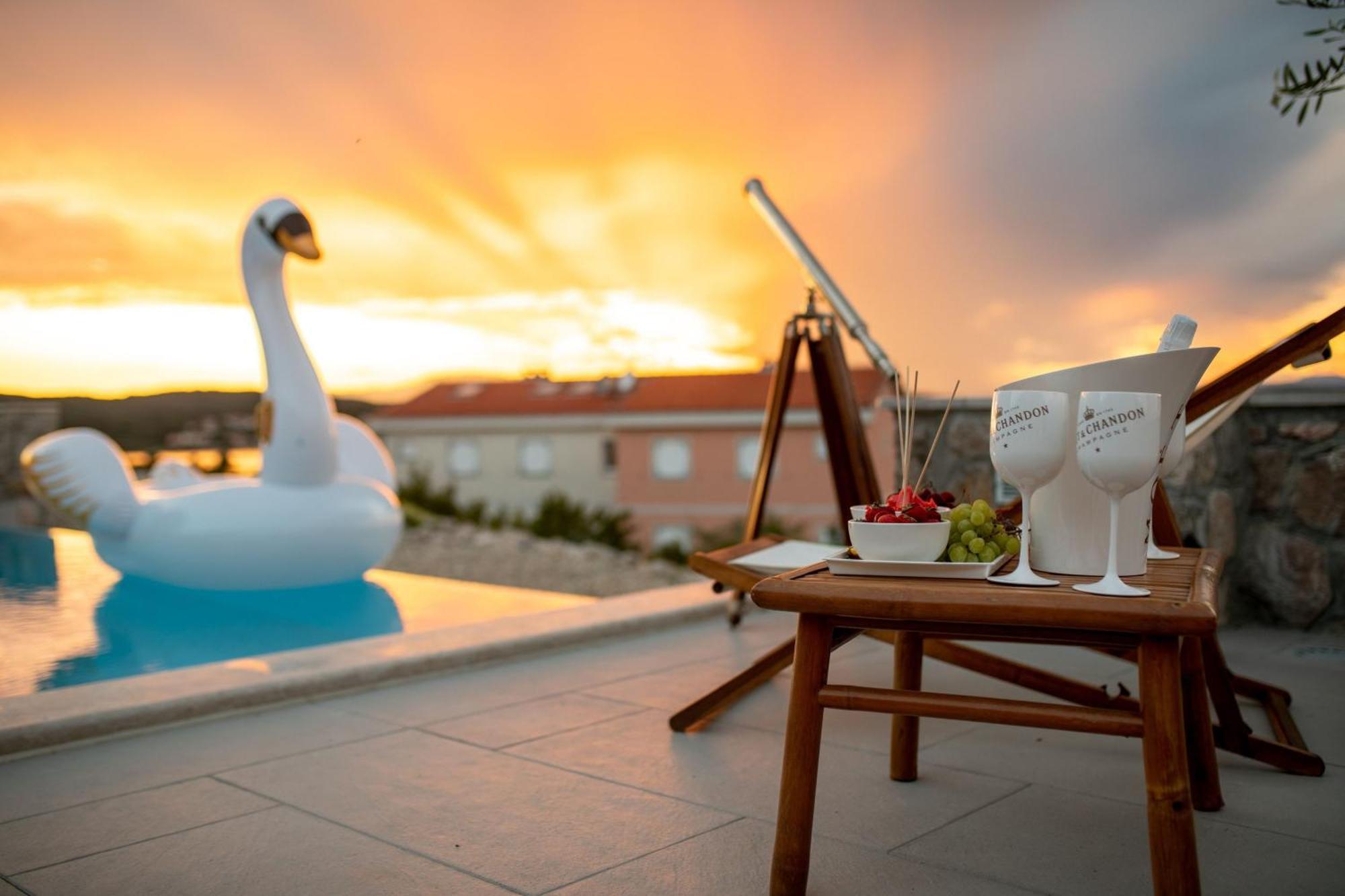 Luxury Villa Allen With Pool Klimno Rum bild